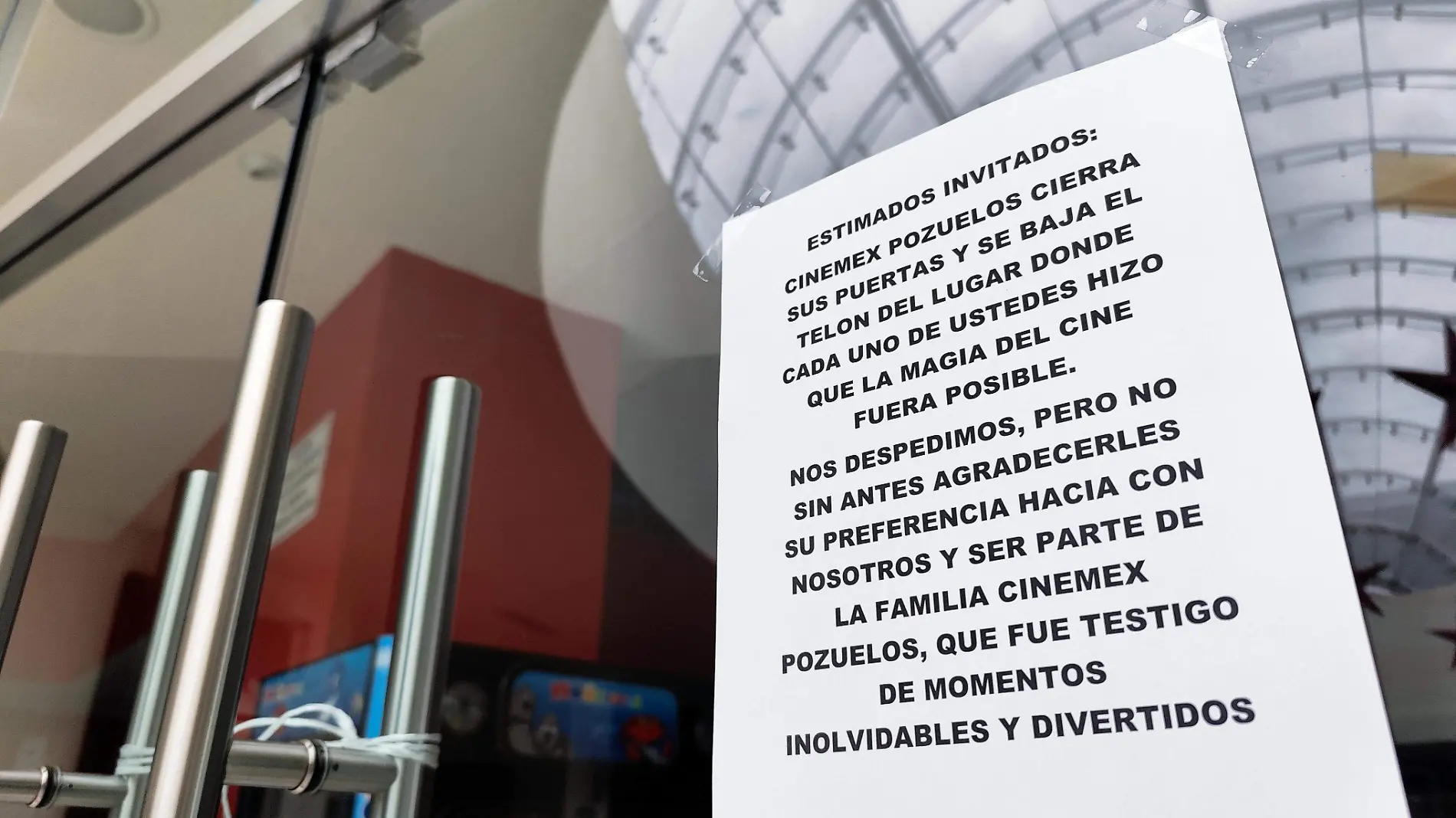 ENTRE 50 Y 40 PERSONAS QUE QUEDARON SIN EMPLEO POR CIERRE DE CINEMEX.jpg